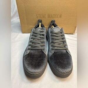 “Steve Madden Yali Men’s Gray Velvet Sneakers 10.5 NEW IN BOX 🔥”